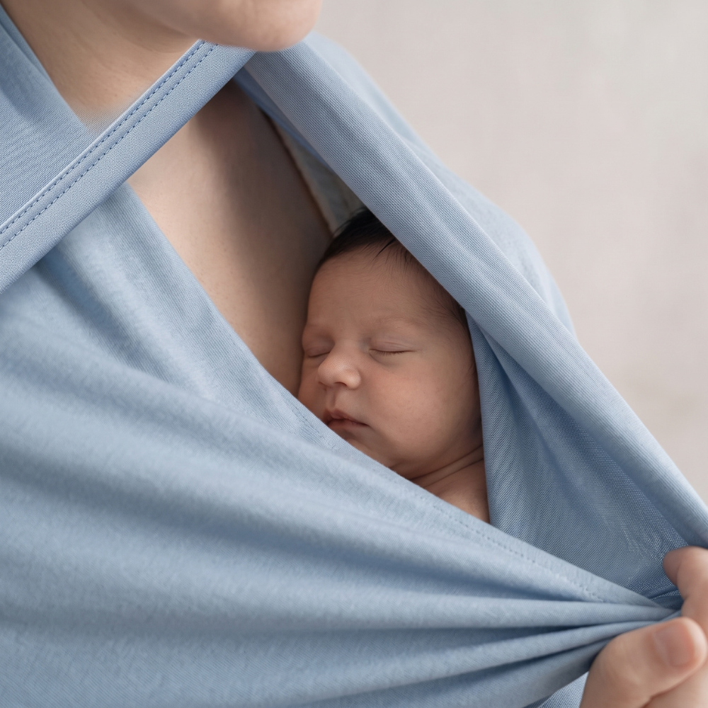 Little Manta Baby Nursing Cover Canopy