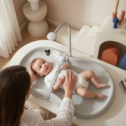 Little Manta Diaper Changing Station
