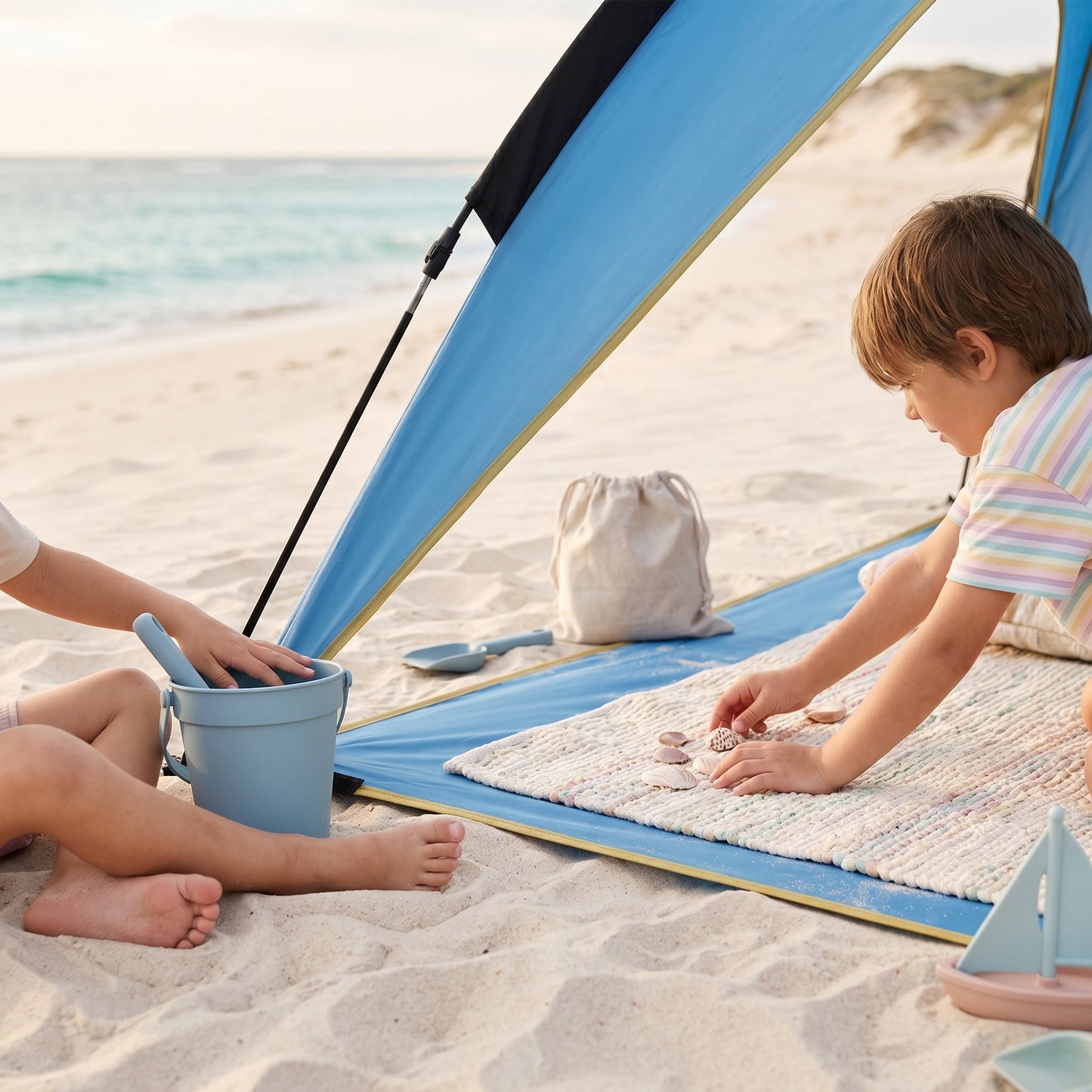 Little Manta Coast Beach Tent