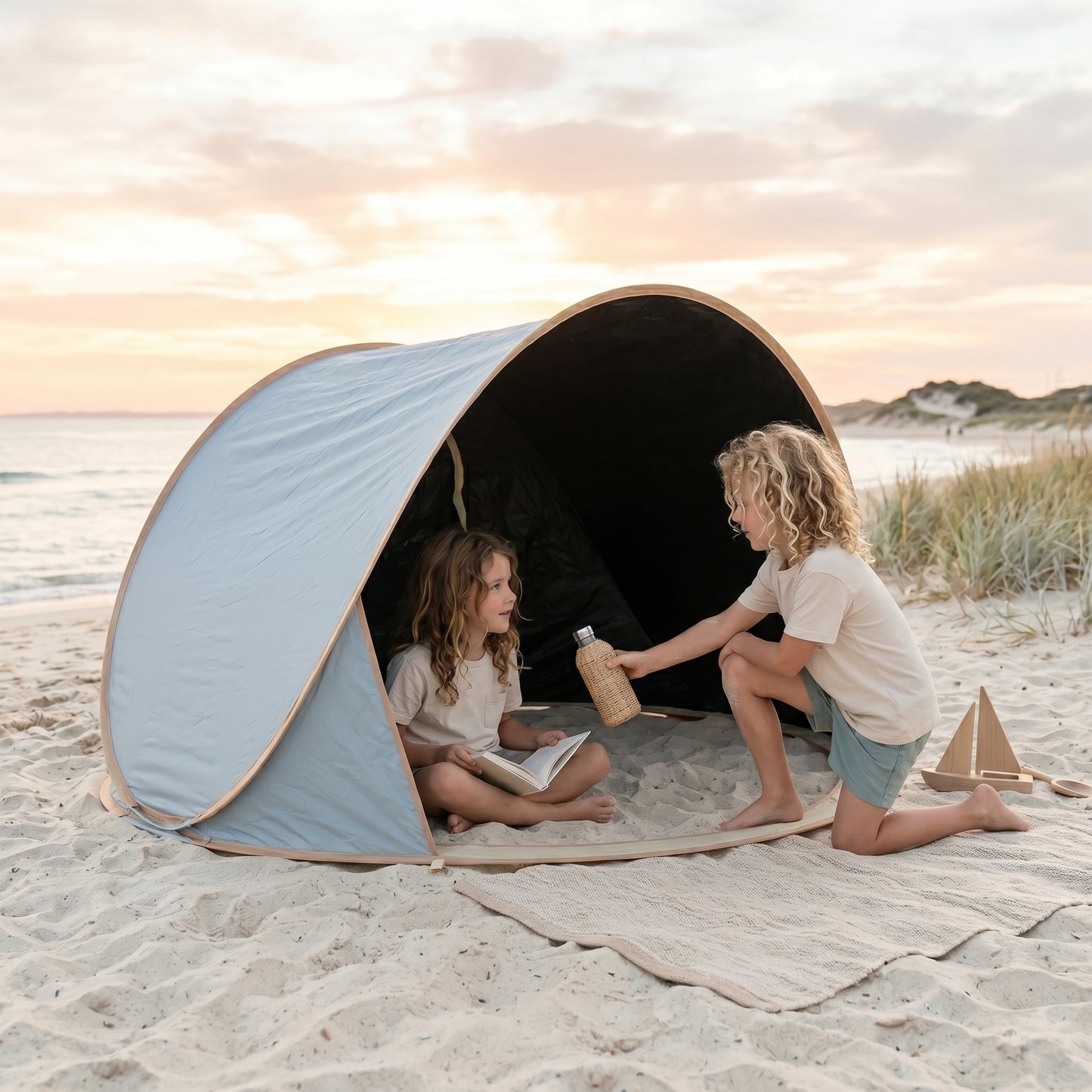 Little Manta Sunny Kids Beach Tent