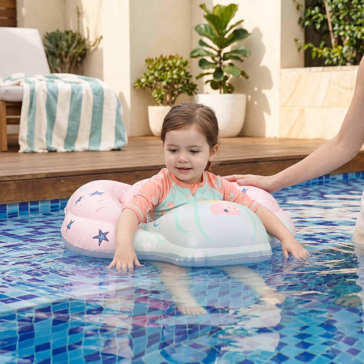 Little Manta Ripple Baby Pool Float