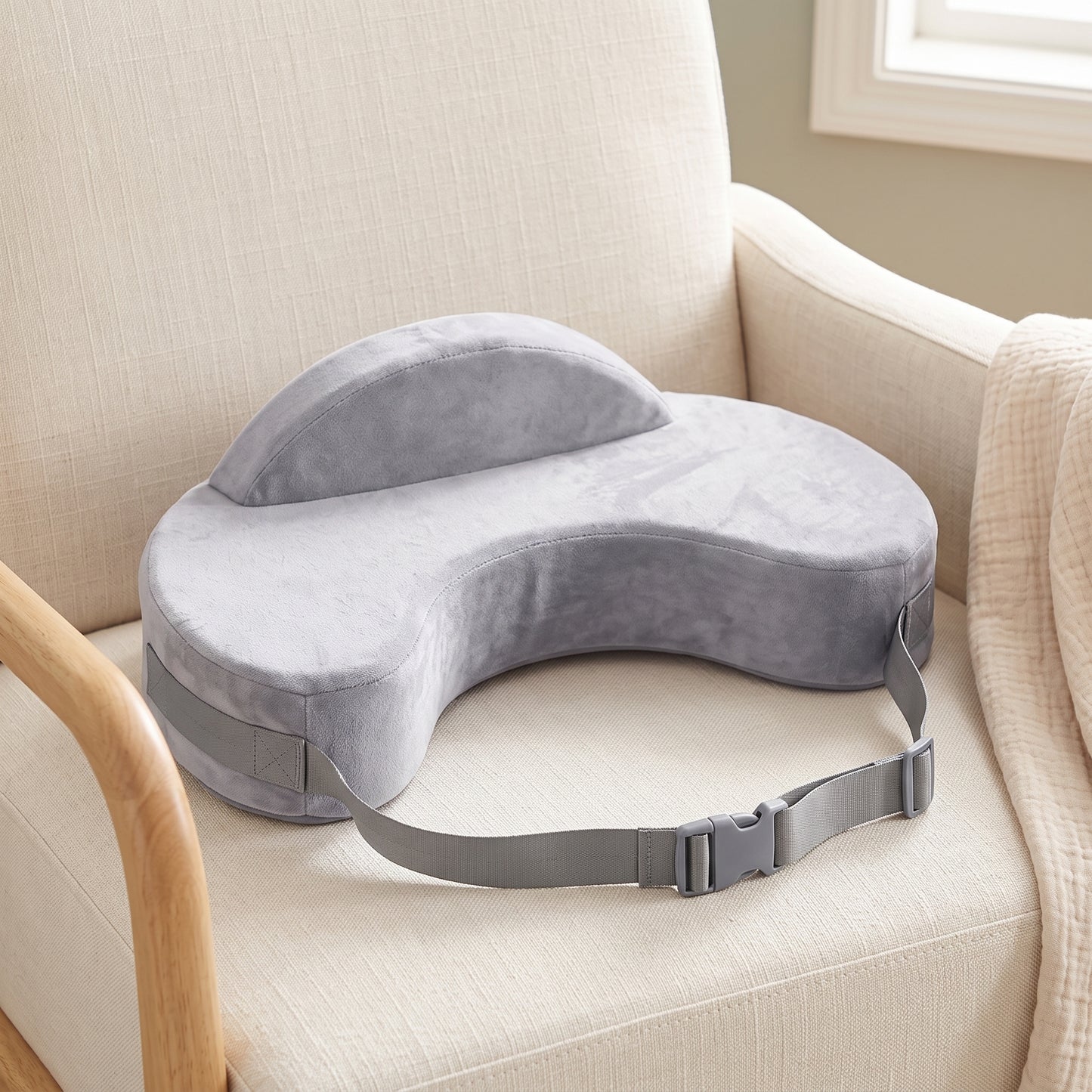 Little Manta Memory Foam Nursing Pillow