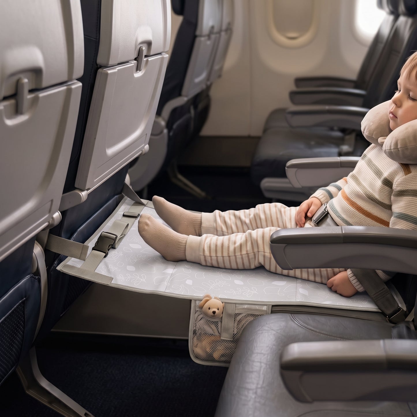 Little Manta Jet Kids Travel Seat Rest