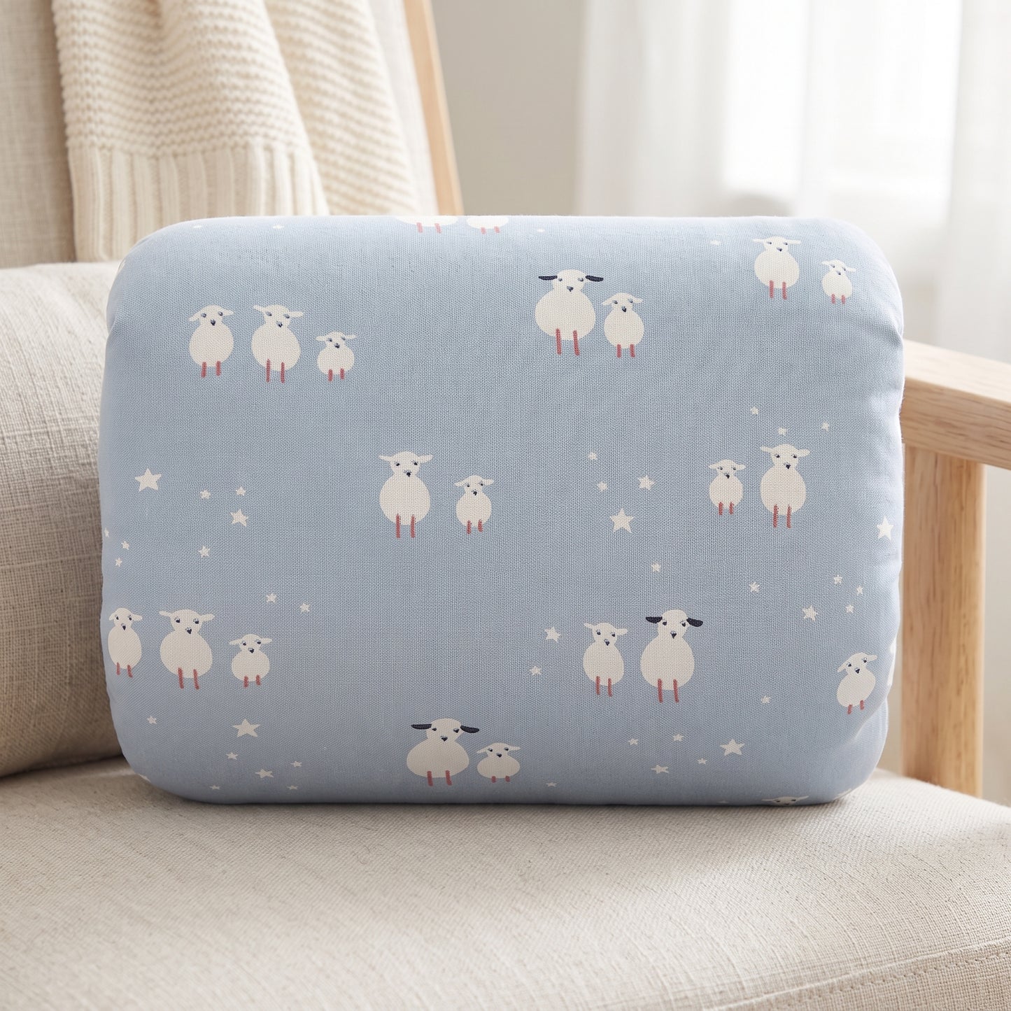Little Manta Feeding Arm Pillow