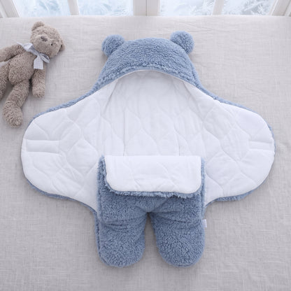 Little Manta Snug Newborn Sleeping Bag