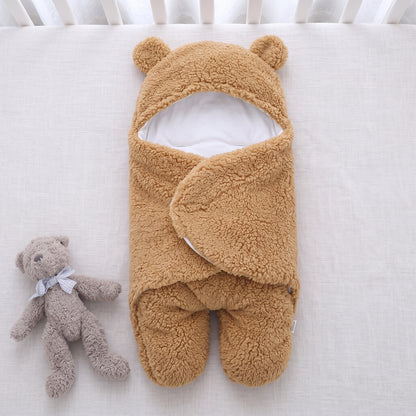 Little Manta Snug Newborn Sleeping Bag