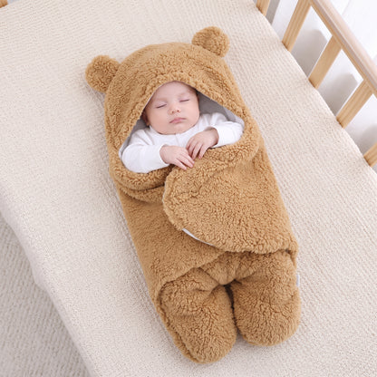 Little Manta Snug Newborn Sleeping Bag
