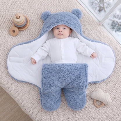 Little Manta Snug Newborn Sleeping Bag