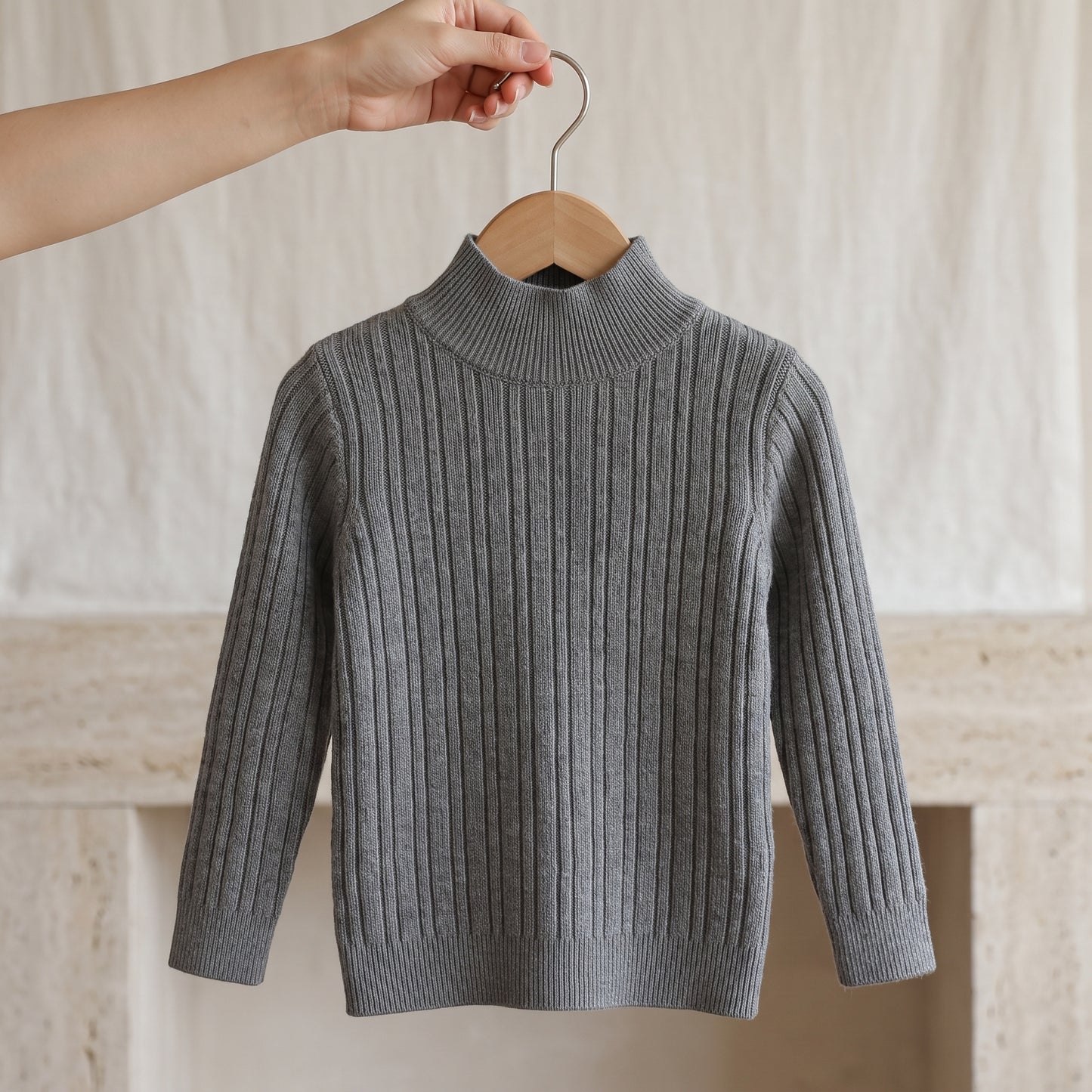 Little Manta Knit Baby Turtleneck Sweater