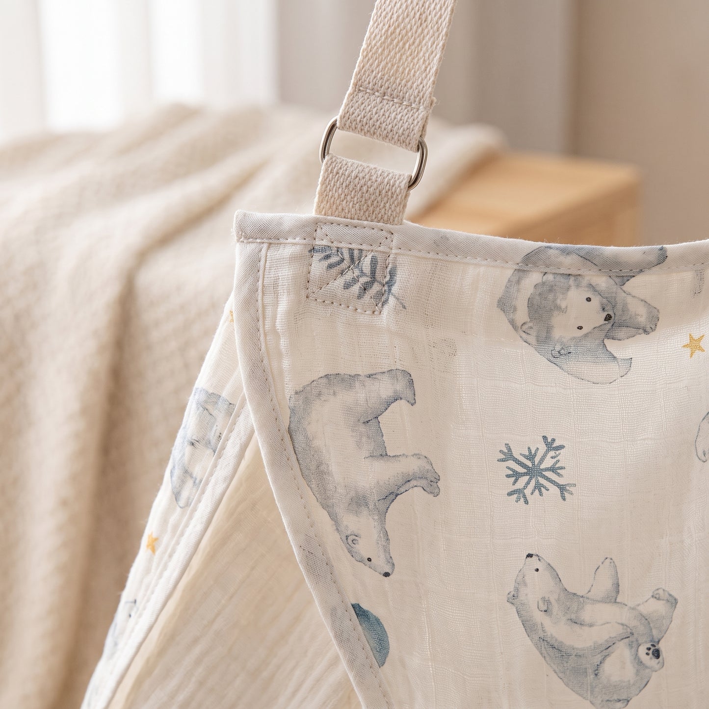 Little Manta Willow Nursing Cover