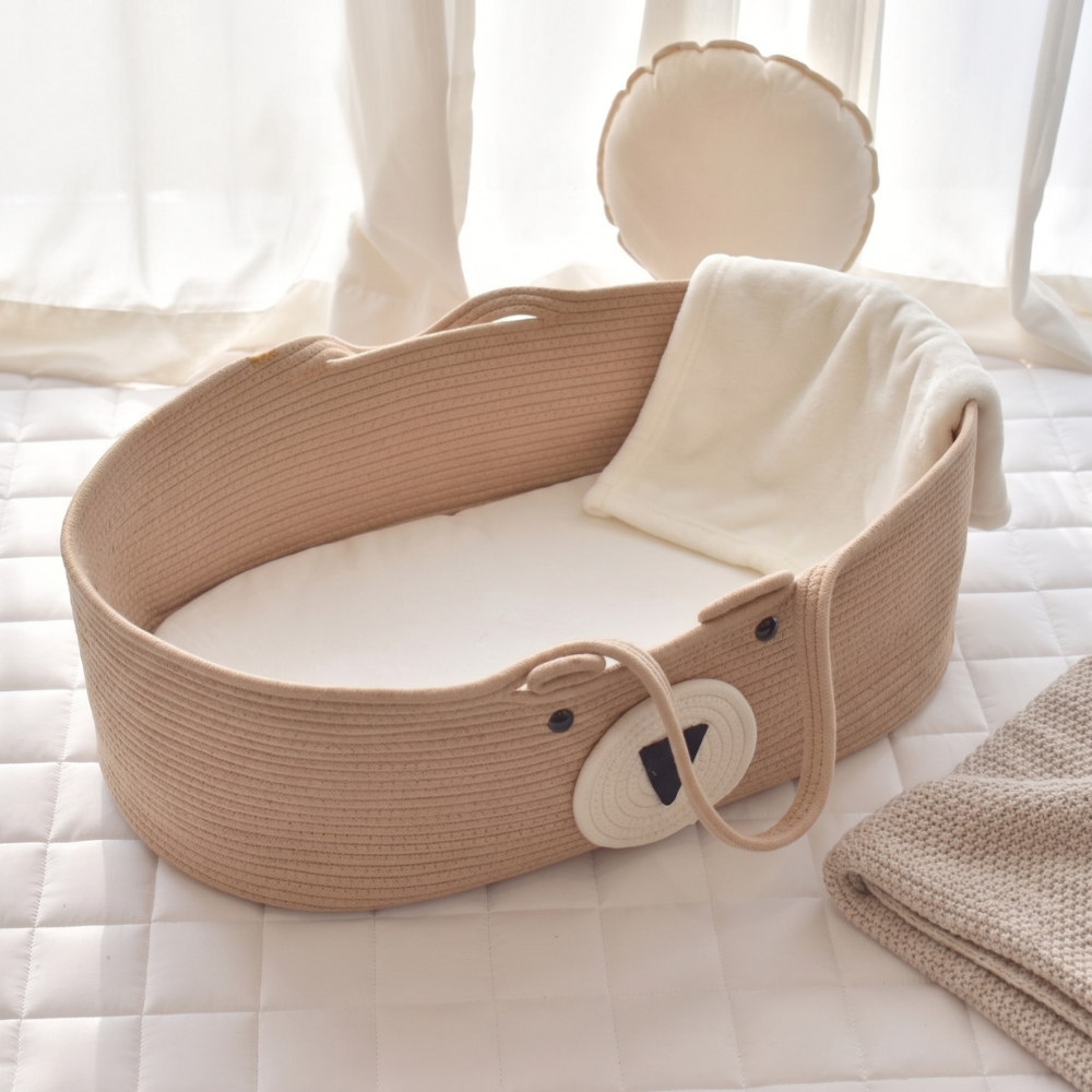 Little Manta Woven Moses Basket