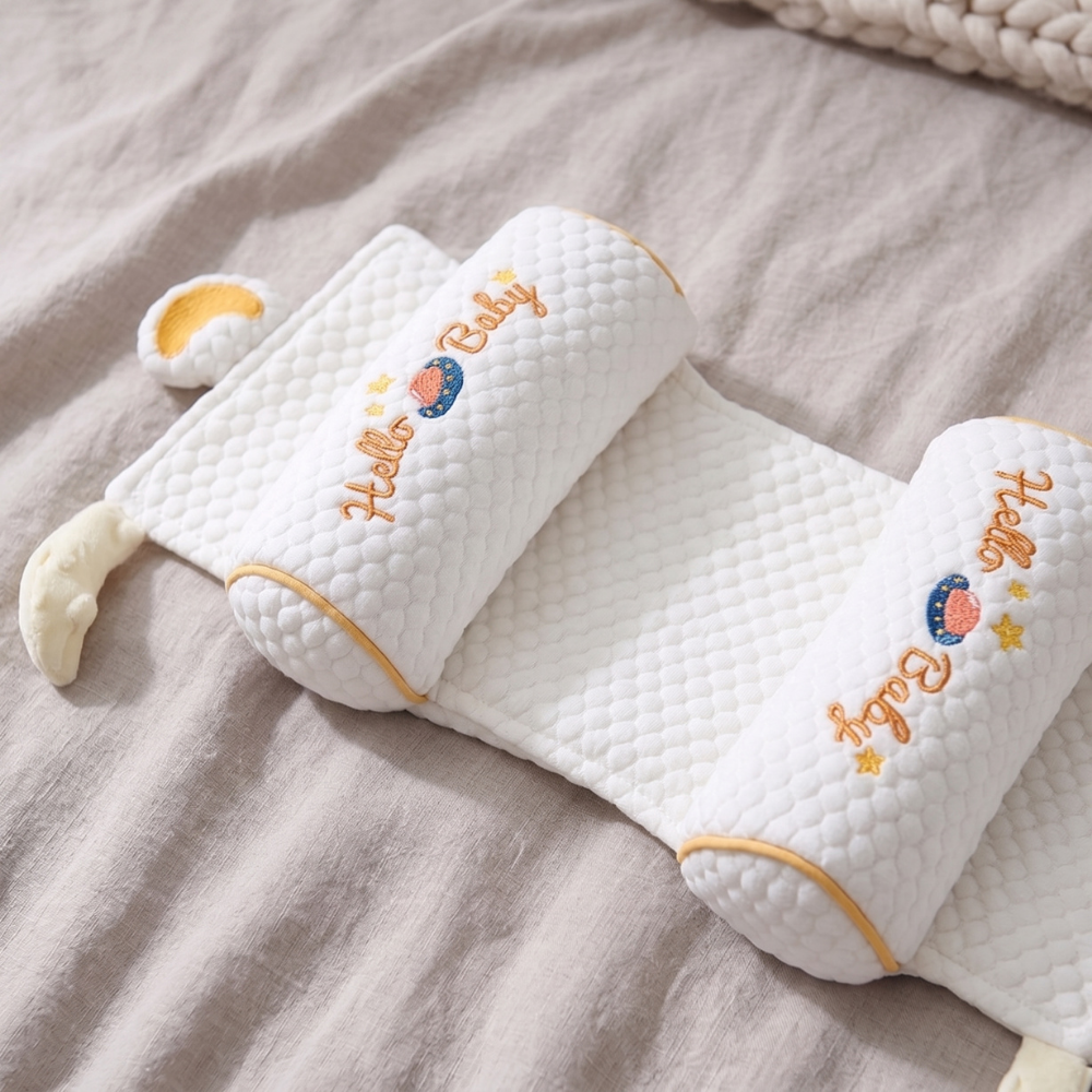 Little Manta Newborn Head Shaping Pillow