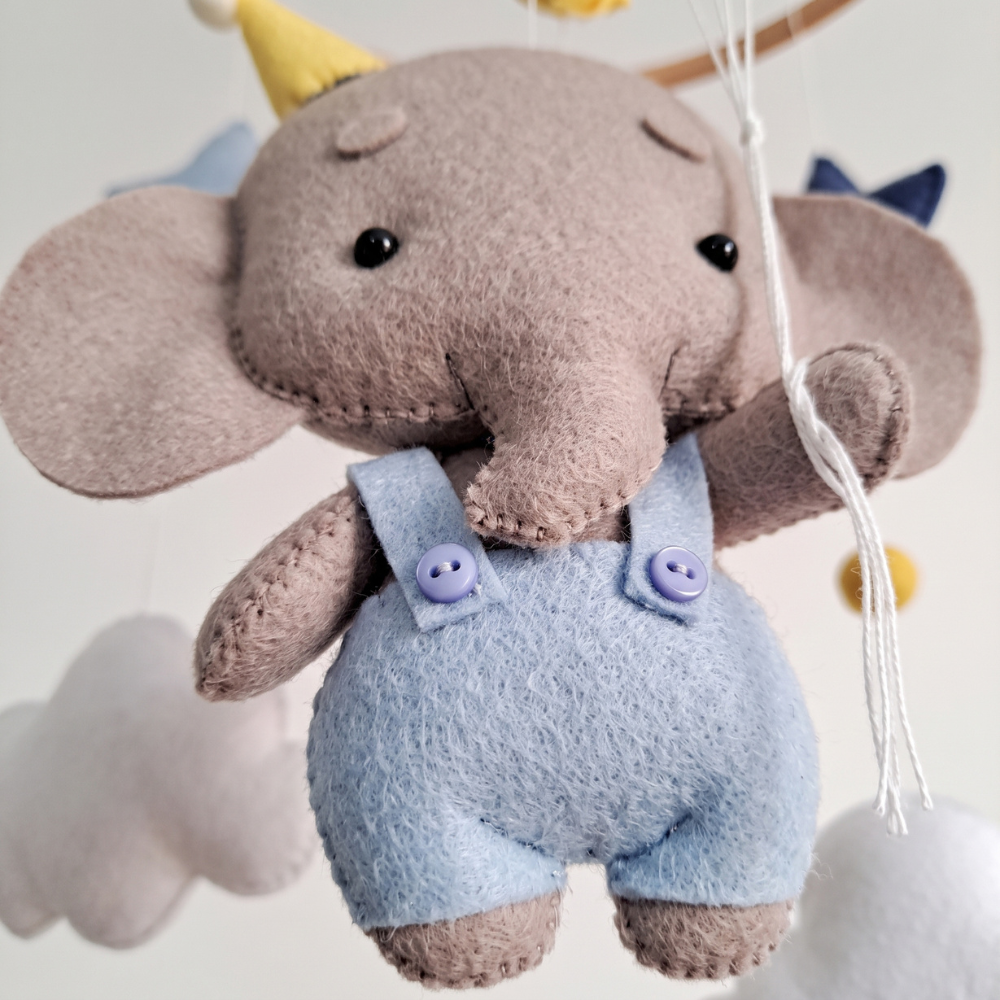 Little Manta Felt Animal Crib Mobile