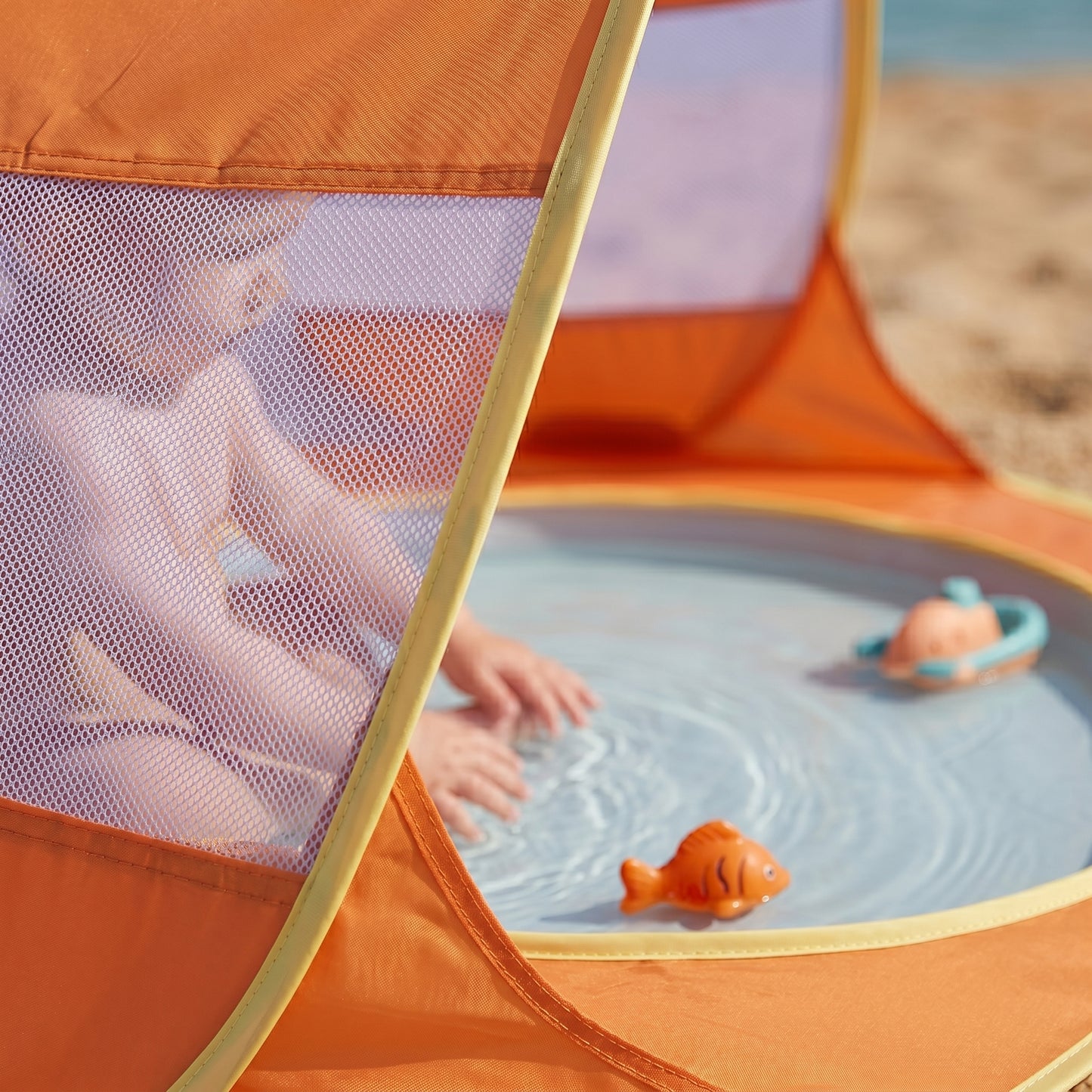 Beach Sun Tent with Paddling Pool