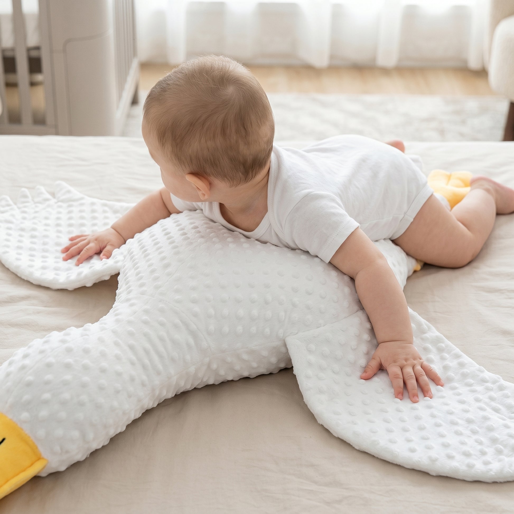 Little Manta Goose Tummy Comfort Pillow