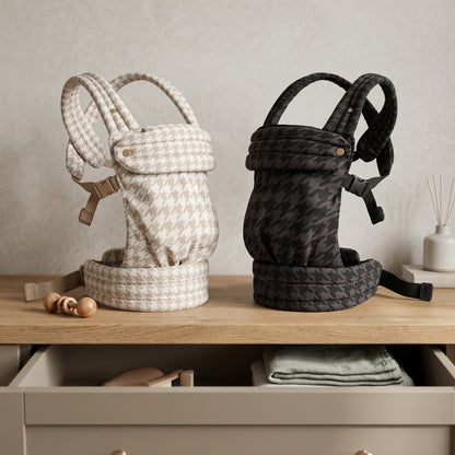 Little Manta Houndstooth Baby Carrier