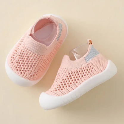 Little Manta Kids Non-Slip Sneakers