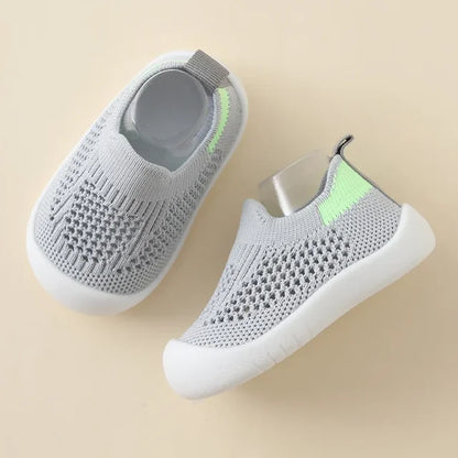 Little Manta Kids Non-Slip Sneakers