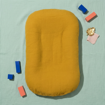 Little Manta Pastel Baby Lounger Nest