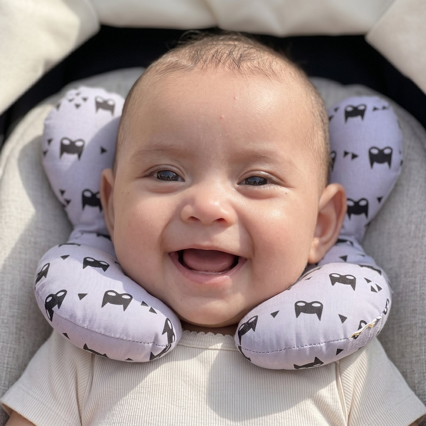 Little Manta Baby Travel Pillow