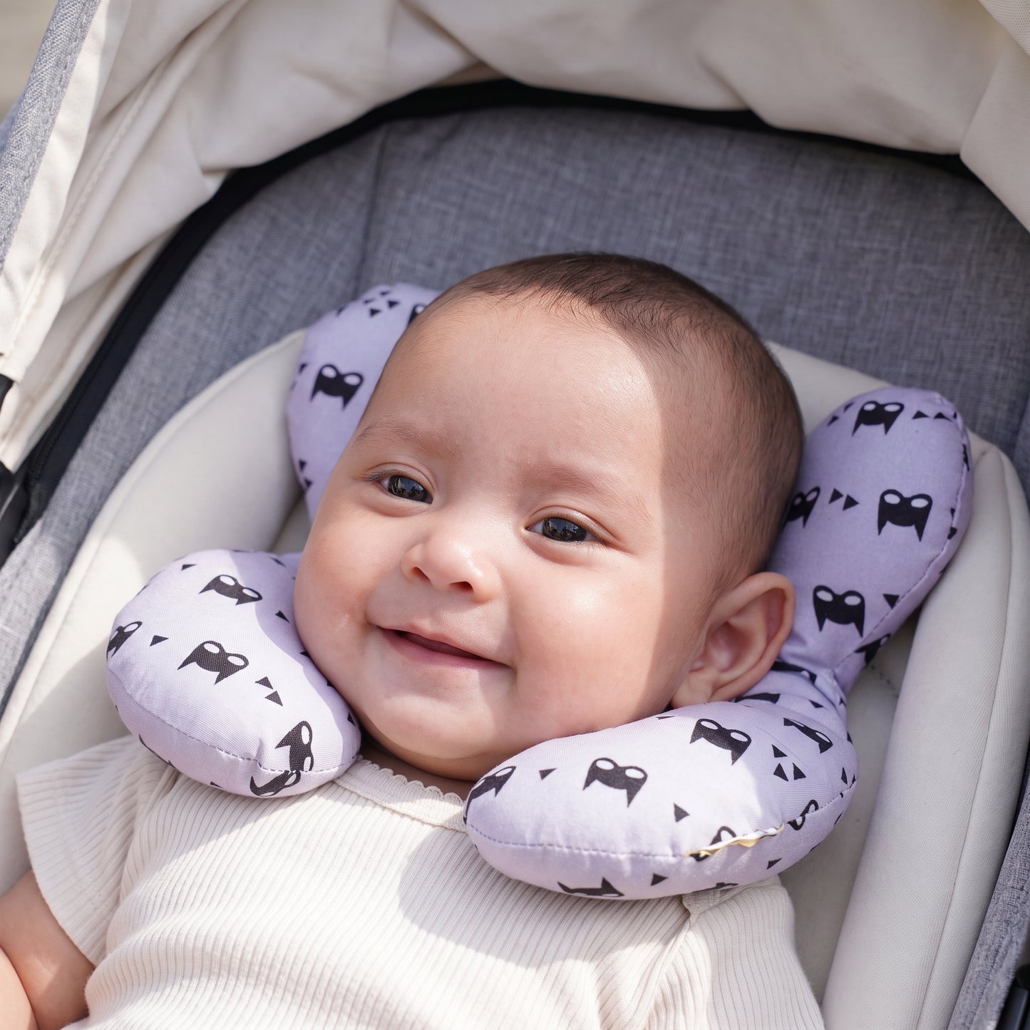 Little Manta Baby Travel Pillow