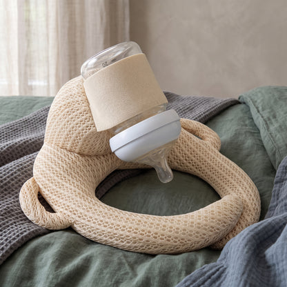 Little Manta Hands Free Baby Bottle Holder