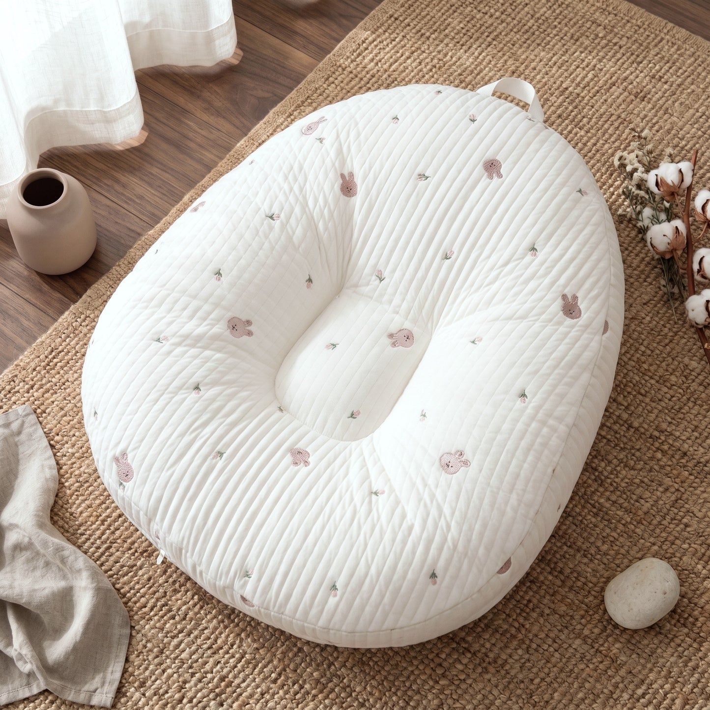 Little Manta Soft Nest Baby Lounger